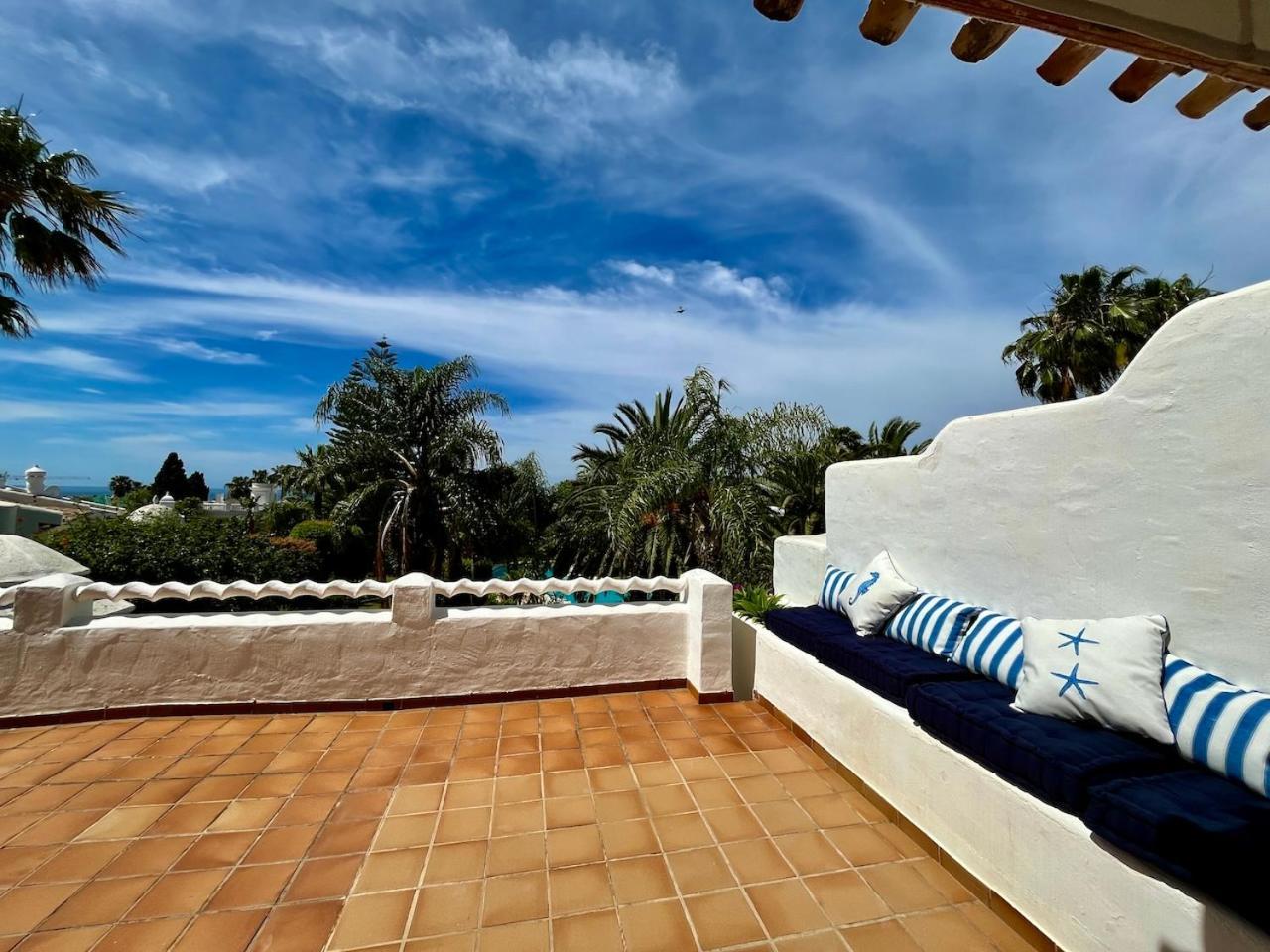 Cozy Townhouse With Sea View Marbella
