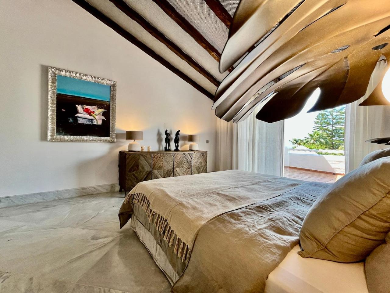 Cozy Townhouse With Sea View *